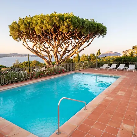 Marguerite Mit Eigenem Garten Und Terrasse By Interhome * Saint-Tropez