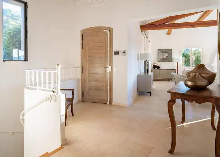 Marguerite Mit Eigenem Garten Und Terrasse By Interhome Holiday home