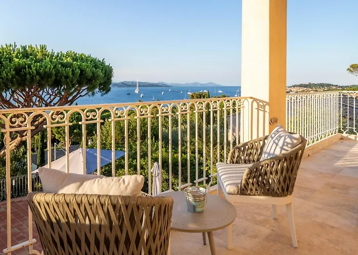 Marguerite Mit Eigenem Garten Und Terrasse By Interhome Saint-Tropez