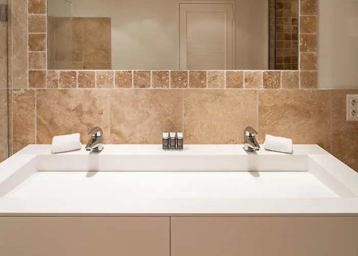 Marguerite Mit Eigenem Garten Und Terrasse By Interhome * Saint-Tropez